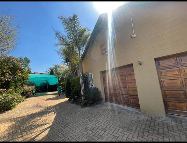 4 BEDROOM HOUSE FOR SALE IN RYNFIELD